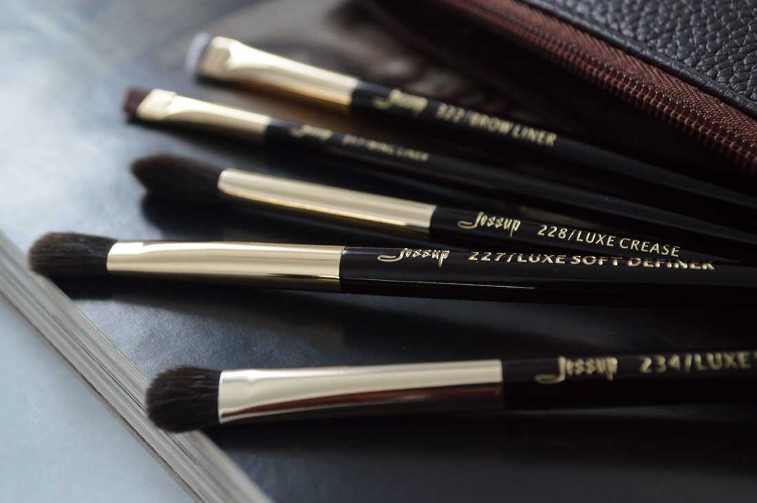 jakie pędzle do makijażu dla początkujących puderek.com.pl